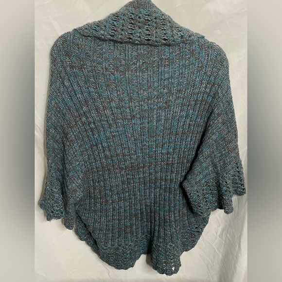 Crocheted MAK Cardigan - Picture 5 of 5